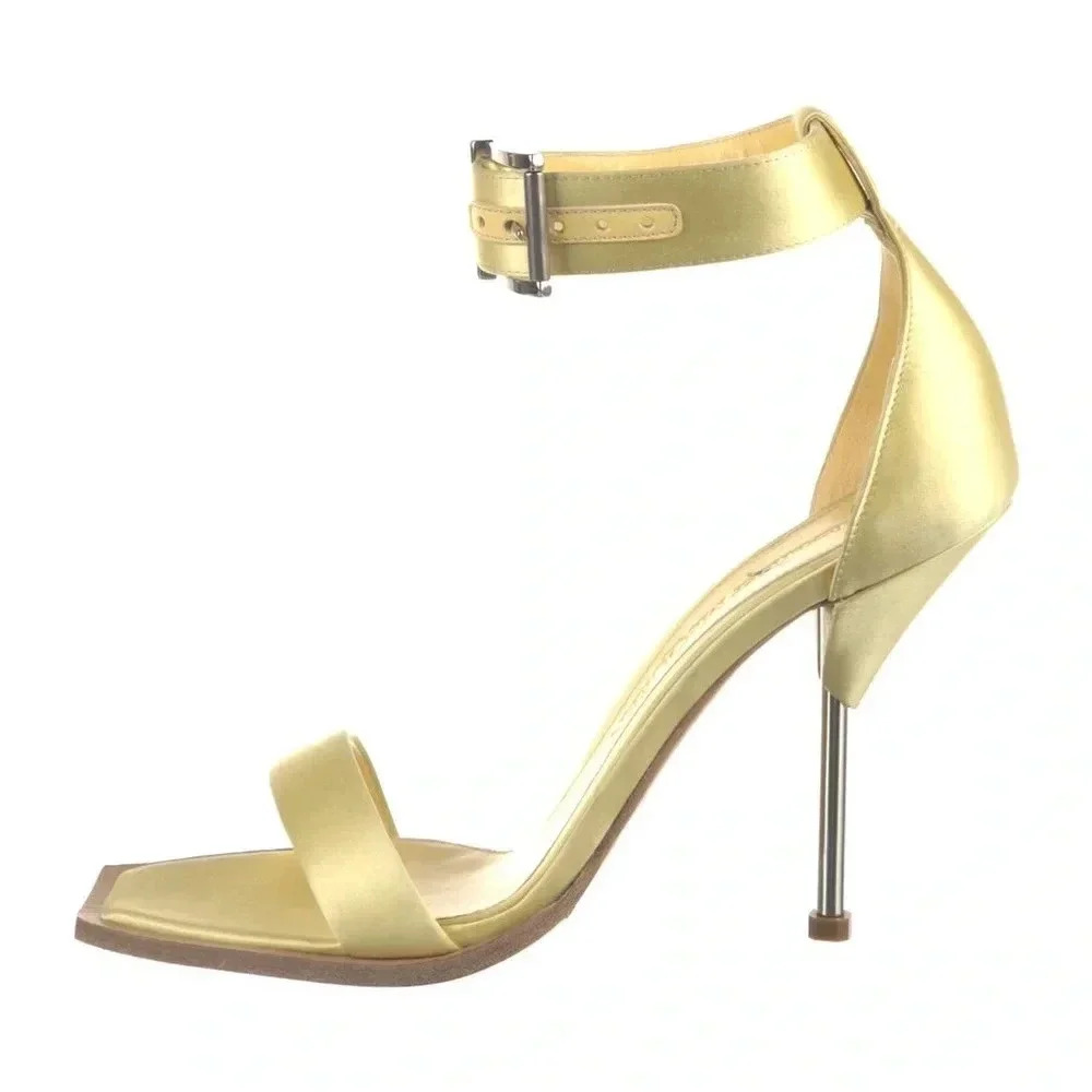 Alexander McQueen Satin heels